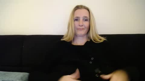 Nikkie online show from 11, 12, 2024