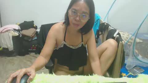 Snapshot of xxsexypinayxx chatting on 4, 11, 2025 xxsexypinayxx online show from 4, 11, 2025
