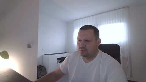 Snapshot of xxstrikerxx chatting on 27, 12, 2024 Eddi online show from 27, 12, 2024