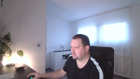 Eddi online show from 22, 1, 2025