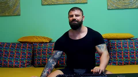 Snapshot of xxtreamleonard chatting on 2, 2, 2025 Xtream Leonard online show from 2, 2, 2025