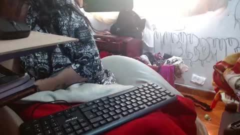   LILI  online show from 9, 3, 2025