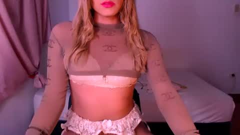 Snapshot of xxxanonymousloverxxx chatting on 17, 12, 2024 Chiara online show from 17, 12, 2024