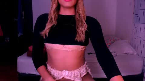 Snapshot of xxxanonymousloverxxx chatting on 1, 2, 2025 Chiara online show from 1, 2, 2025