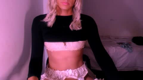 Snapshot of xxxanonymousloverxxx chatting on 14, 10, 2025 Chiara online show from 14, 10, 2025