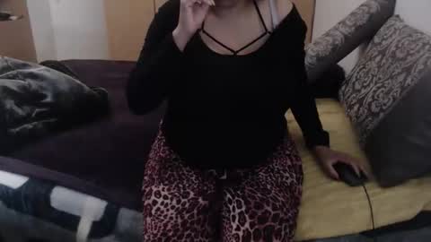 Ayanda online show from 9, 10, 2025