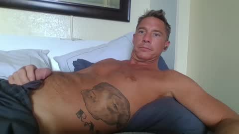 Snapshot of xxxelentdick chatting on 3, 2, 2025 deeeeznutz online show from 3, 2, 2025