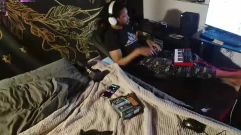 Snapshot of xxxjrstrokesxxx chatting on 1, 3, 2025 xxxjrstrokesxxx online show from 1, 3, 2025