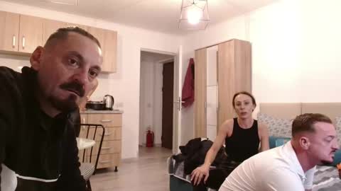 isa and gonzo online show from 1, 11, 2025