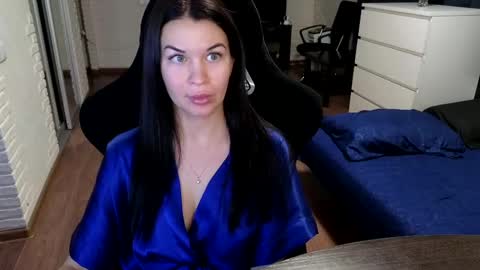 Alisa online show from 1, 2, 2025