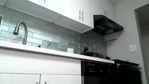 Snapshot of xxxlolalovexxx chatting on 22, 11, 2025 Lola online show from 22, 11, 2025