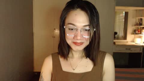Snapshot of xxxsexydollxxx chatting on 11, 10, 2025 Melissa online show from 11, 10, 2025