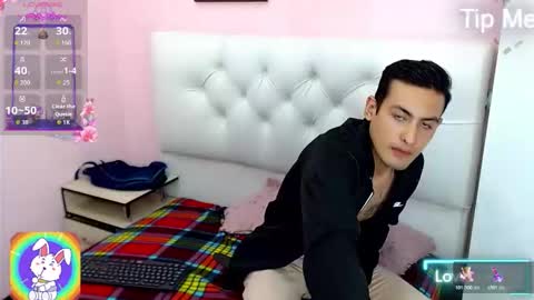 Snapshot of xxxstrongerboyxxx chatting on 25, 11, 2025 stronger online show from 25, 11, 2025