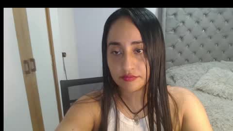 Lunhaa   online show from 8, 3, 2025