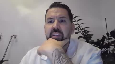 Snapshot of yakijoe chatting on 30, 10, 2025 yakijoe online show from 30, 10, 2025