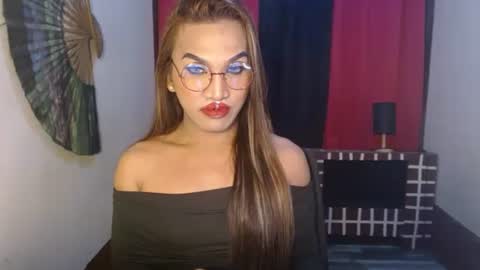 lorien gosper online show from 17, 12, 2024