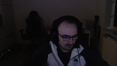 Snapshot of yamillamal157 chatting on 2, 11, 2025 YamilLamal online show from 2, 11, 2025