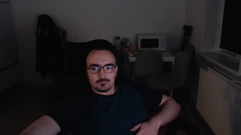 Snapshot of yamillamal157 chatting on 10, 11, 2025 YamilLamal online show from 10, 11, 2025