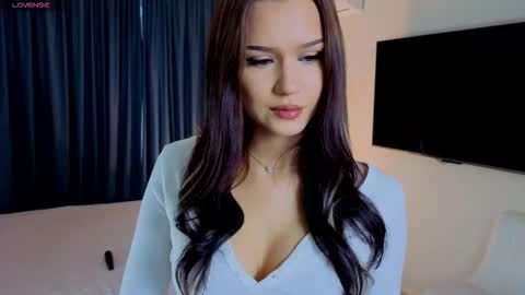 Yamina- Next stream  online show from 23, 9, 2025