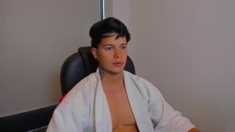 new here online show from 1, 12, 2025