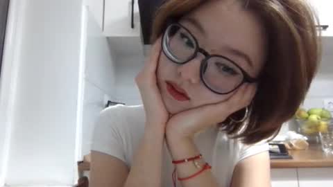 Lily online show from 3, 10, 2025