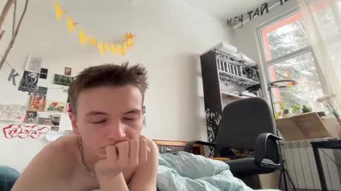 Snapshot of yaposha chatting on 5, 1, 2025 yaposha online show from 5, 1, 2025