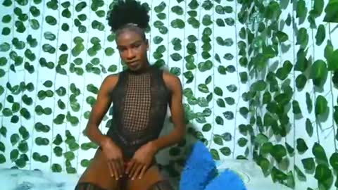 Snapshot of yarithza_ts2003 chatting on 15, 12, 2024 YARITHZA online show from 15, 12, 2024