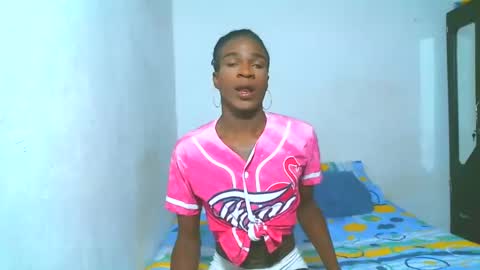 Snapshot of yarithza_ts2003 chatting on 1, 2, 2025 YARITHZA online show from 1, 2, 2025