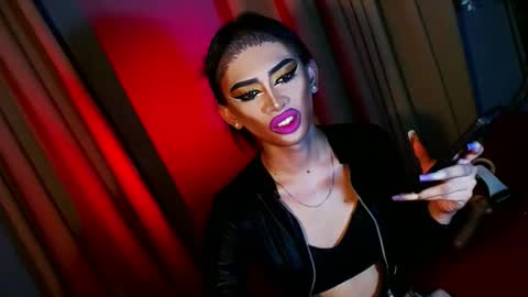 miss yasii online show from 6, 1, 2025