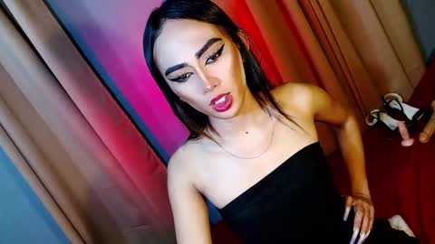 miss yasii online show from 8, 1, 2025