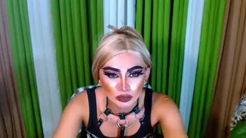 miss yasii online show from 13, 9, 2025