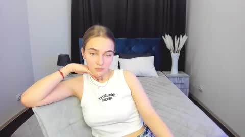 Yasmina online show from 1, 2, 2025
