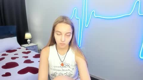 Yasmina online show from 9, 9, 2025