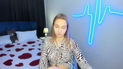 Yasmina online show from 5, 10, 2025