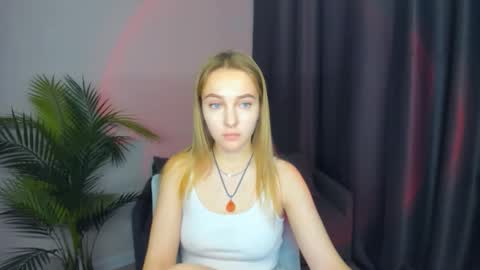 Yasmina online show from 11, 11, 2025