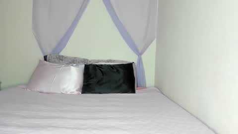 Snapshot of yasminayazzie chatting on 19, 11, 2025 Yasmina online show from 19, 11, 2025