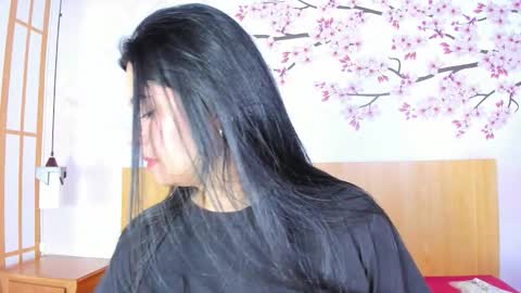 Yasminn Scott online show from 13, 1, 2026