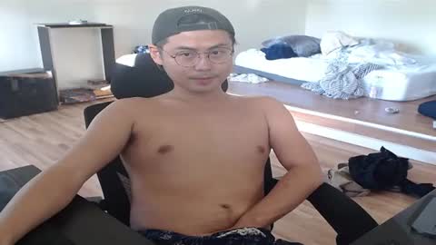 yawnimhorny online show from 22, 12, 2024