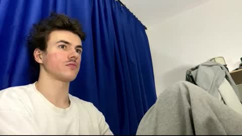 yayay333 online show from 5, 3, 2026