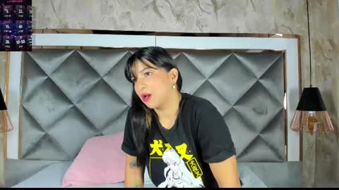 Snapshot of yayi_derek chatting on 10, 2, 2025 yayi derek online show from 10, 2, 2025