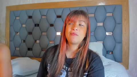 Snapshot of yayi_derek chatting on 17, 9, 2025 yayi derek online show from 17, 9, 2025