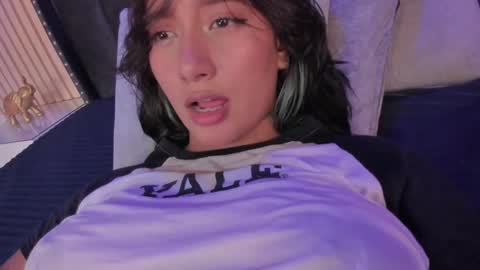 Yazmin online show from 23, 2, 2025