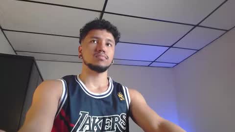 Snapshot of yeff_stone chatting on 15, 10, 2025 yeff online show from 15, 10, 2025