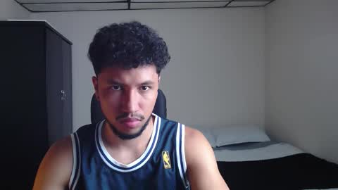 Snapshot of yeff_stone chatting on 1, 11, 2025 yeff online show from 1, 11, 2025