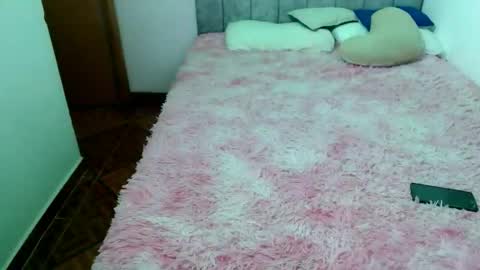 Snapshot of yeibles_hana2 chatting on 11, 11, 2025 yeibles_hana2 online show from 11, 11, 2025