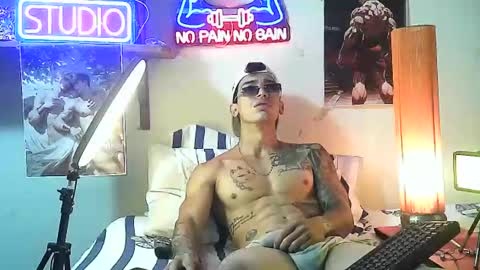 yeisoncastellanos1999 online show from 19, 10, 2025