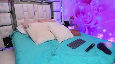 yelena  online show from 14, 10, 2025