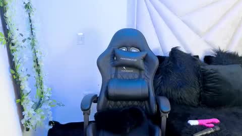 Yeli Amber online show from 20, 2, 2026