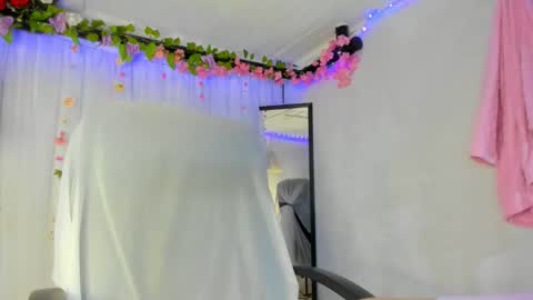 YELINA online show from 14, 2, 2026