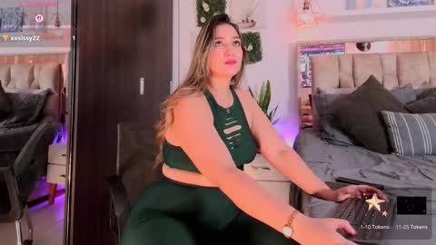 yellow_lily online show from 7, 3, 2026